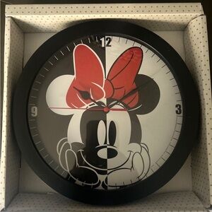 Minnie Mouse wall clock new